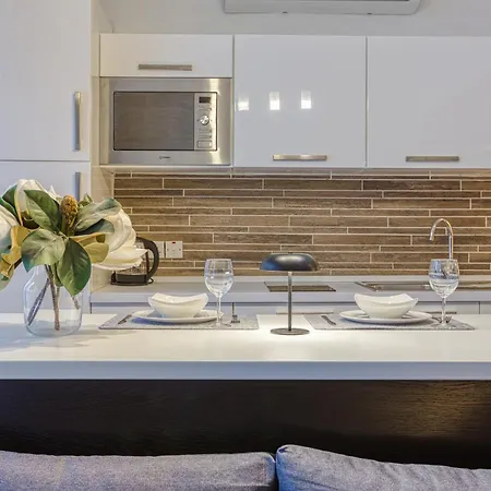 Stylish 1bedroom In The Heart Of St Julians 303 Apartment