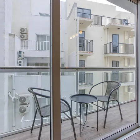 Stylish 1bedroom In The Heart Of St Julians 303